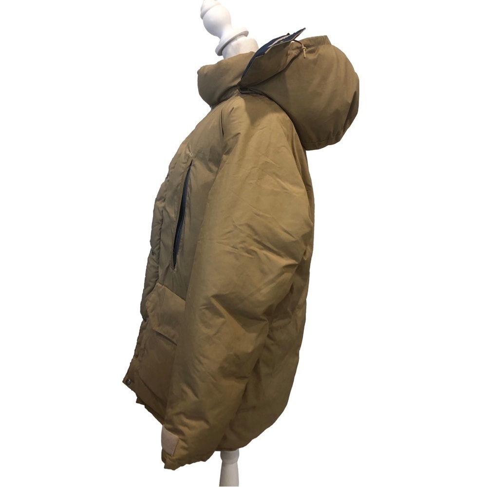 The North Face Size L vintage brown label down coat. Work condition small flaws - Picture 2 of 16